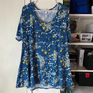LulaRoe Perfect Tee NWOT 2XL
